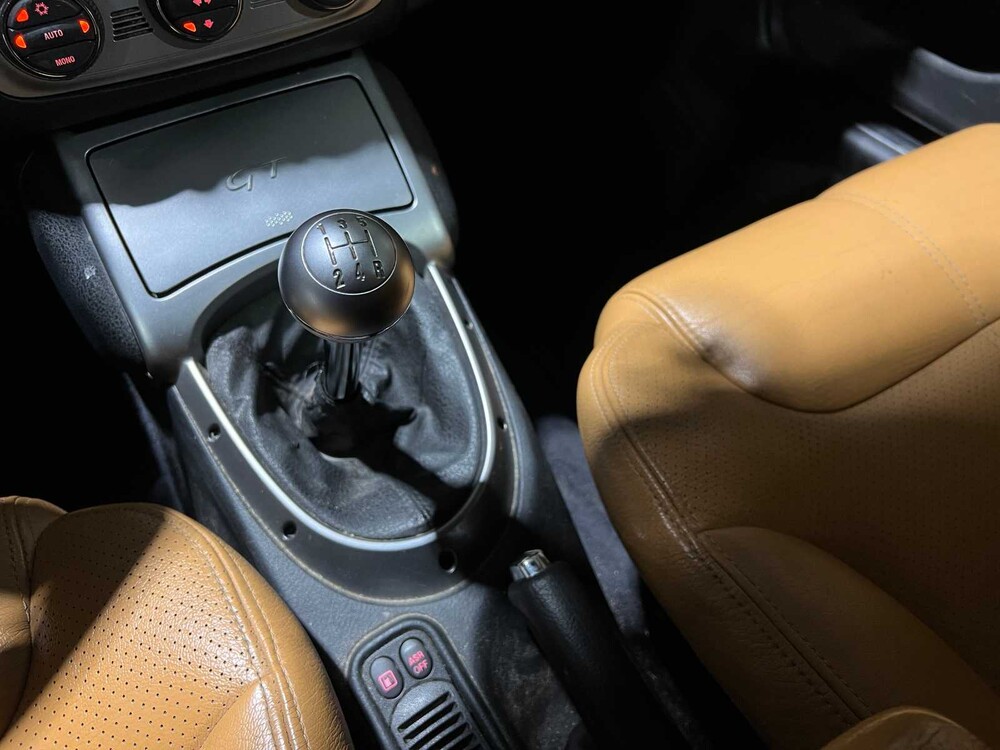 Alfa Romeo GT 2.0 JTS Distinctive 166PS 2004, 75-PF-HP