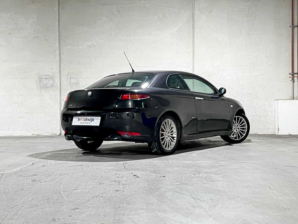 Alfa Romeo GT 2.0 JTS Distinctive 166PS 2004, 75-PF-HP