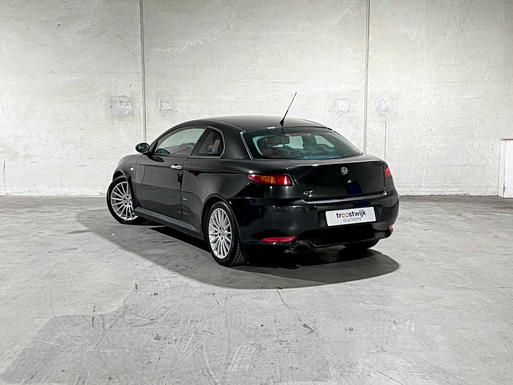Alfa Romeo GT 2.0 JTS Distinctive 166PS 2004, 75-PF-HP