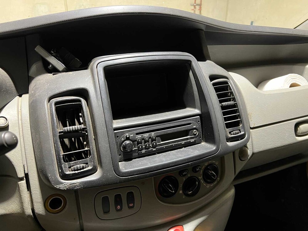 Opel Vivaro 2.0 CDTI L2H1 114PS 2010, 2-VJR-73