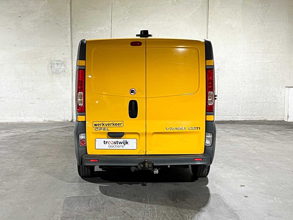 Opel Vivaro 2.0 CDTI L2H1 114PS 2010, 2-VJR-73