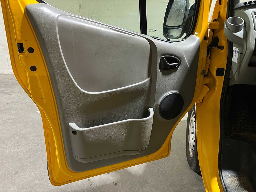 Opel Vivaro 2.0 CDTI L2H1 114PS 2010, 2-VJR-73