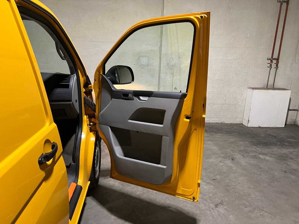 Volkswagen Transporter 2.0 TDI L2H2 102PS 2013, VB-841-S