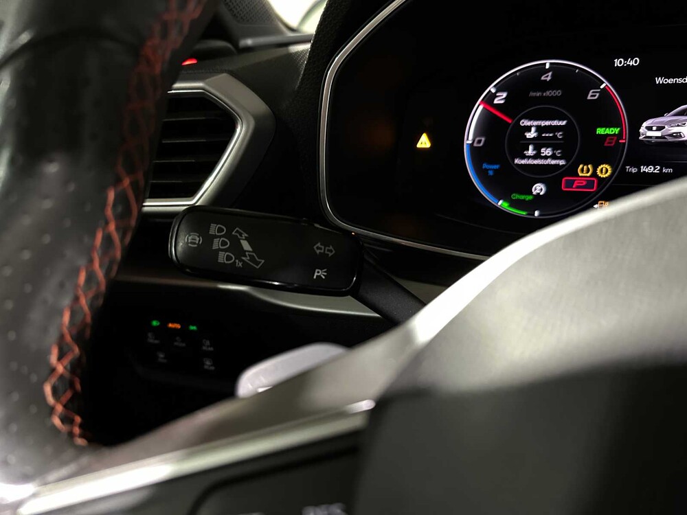 SEAT Leon 1.4 TSI eHybrid PHEV FR 150PS 2020, T-121-HL