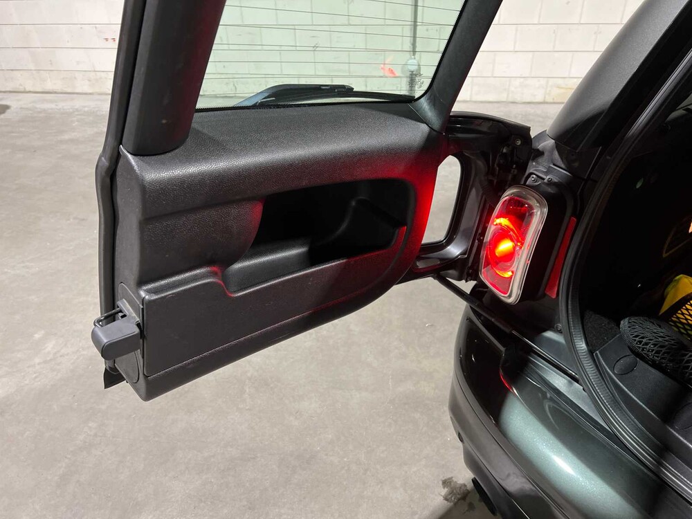 Mini Clubman John Cooper Works 1.6 211PS 2011, 5-XTG-33