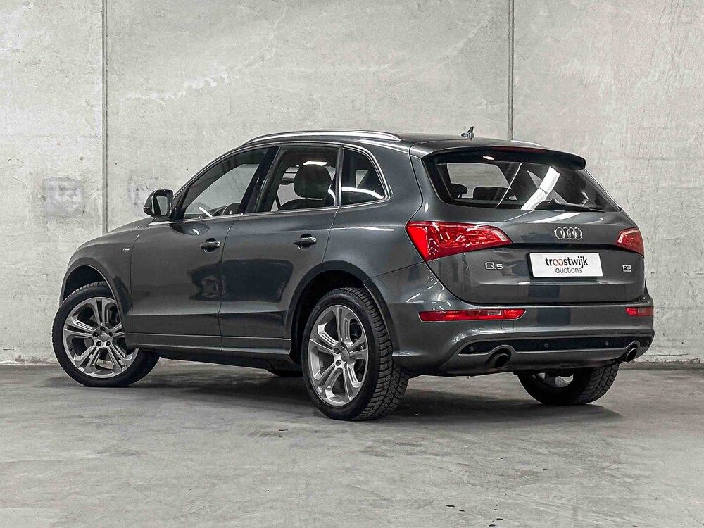 Audi Q5 3.2 FSI V6 Quattro S-line 271PS 2011, 52-XXH-7