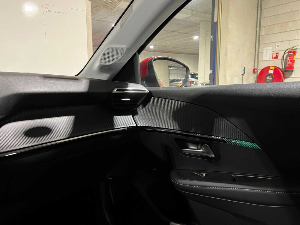 Peugeot 208 1.2 PureTech Blue Lease Allure 101PS 2020, K-806-BB