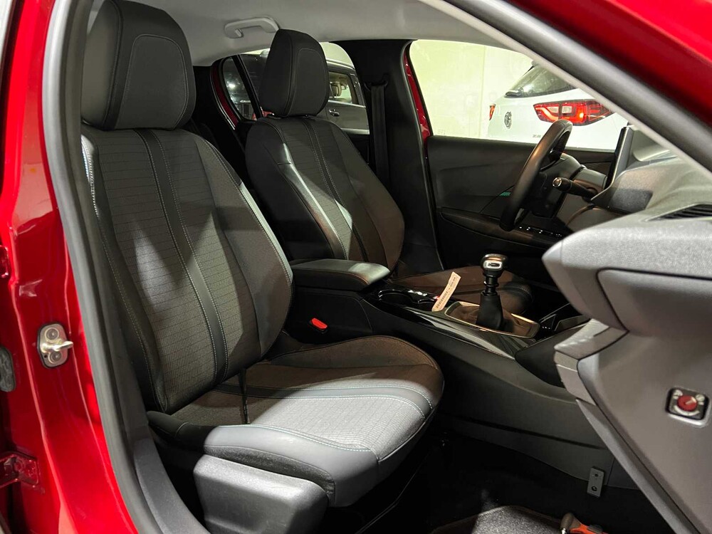 Peugeot 208 1.2 PureTech Blue Lease Allure 101PS 2020, K-806-BB
