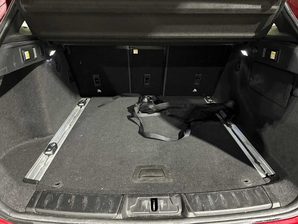 Jaguar F-PACE 2.0 Portfolio AWD 20d 179hp 2016, KK-975-V