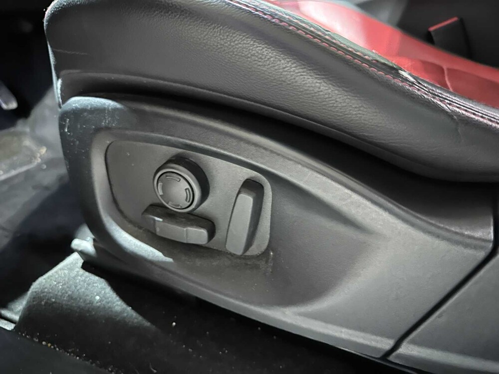 Jaguar F-PACE 2.0 Portfolio AWD 20d 179hp 2016, KK-975-V