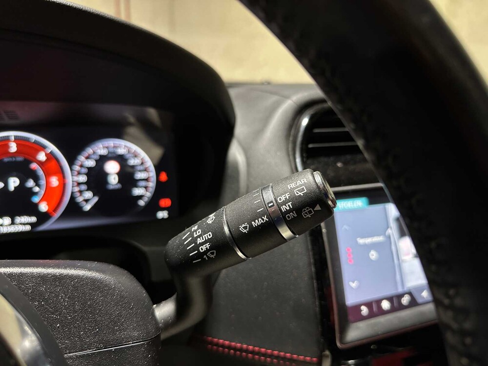 Jaguar F-PACE 2.0 Portfolio AWD 20d 179hp 2016, KK-975-V