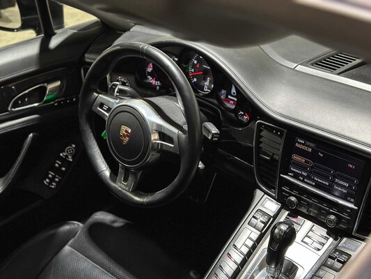 Porsche Panamera 4S 3.0 V6 420PS 2013, 2-XBF-53