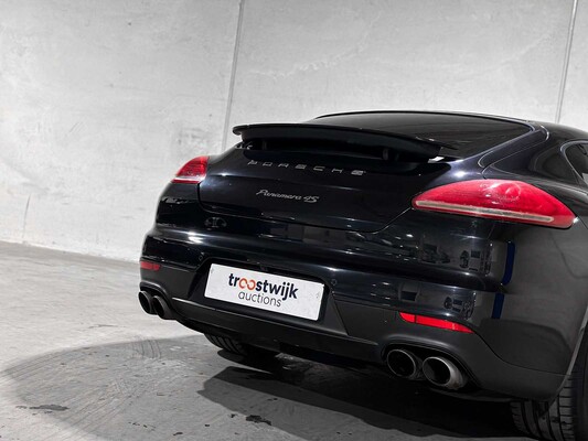 Porsche Panamera 4S 3.0 V6 420hp 2013, 2-XBF-53