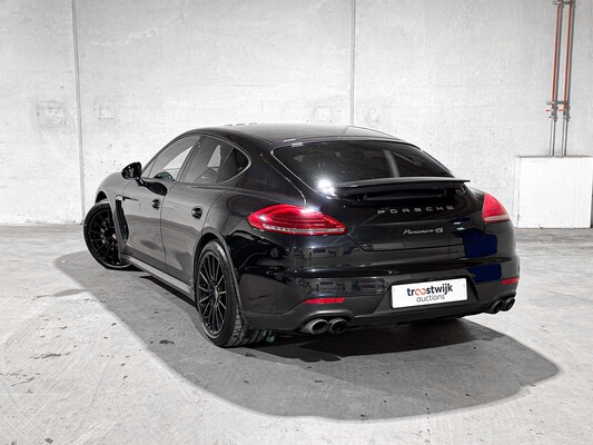 Porsche Panamera 4S 3.0 V6 420hp 2013, 2-XBF-53