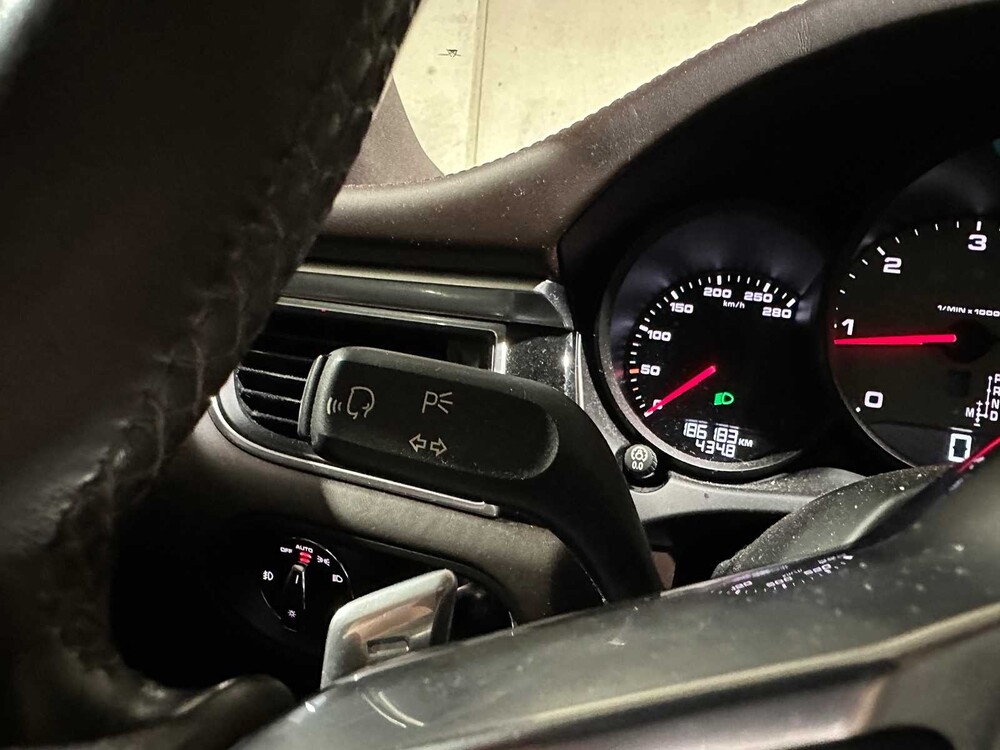 Porsche Macan S 3.0 V6 D 258hp 2016, JL-124-D