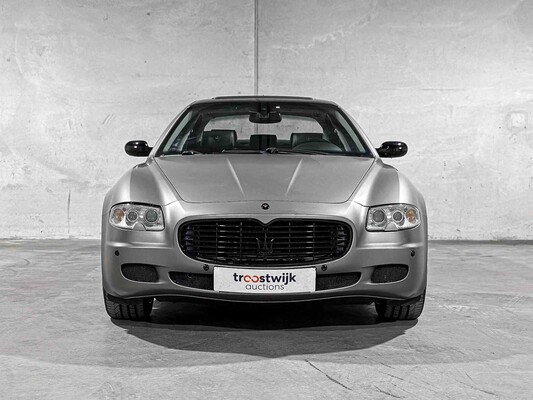 Maserati Quattroporte 4.2 V8 Duo Select 401pk 2005, 13-RL-XN Youngtimer