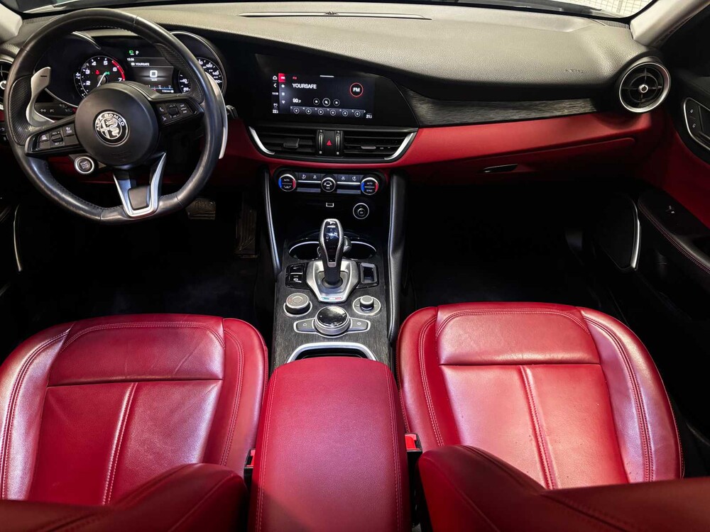 Alfa Romeo Guilia (Facelift) 280hp 2020 -NERO BLACK EDITION-