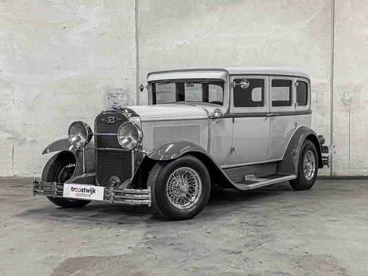 Buick 4-Door Sedan V8 (Resto-Mod) 200hp 1929 -Chevrolet 350 V8 Engine-, AR-08-27