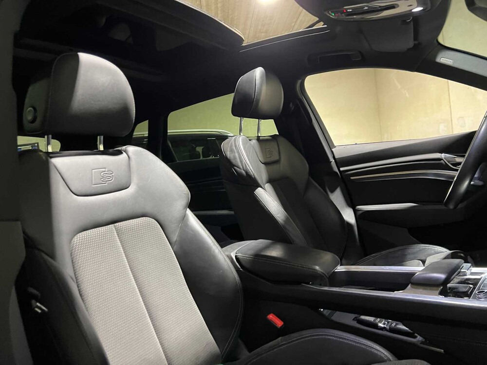 Audi e-tron 50 S-Line Quattro Launch Edition Black 71 kWh 313hp 2019, H-013-BN