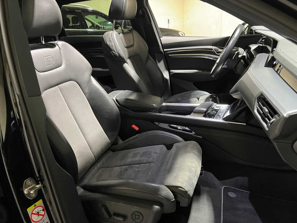 Audi e-tron 50 S-Line Quattro Launch Edition Black 71 kWh 313hp 2019, H-013-BN