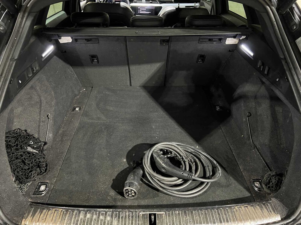 Audi e-tron 50 S-Line Quattro Launch Edition Black 71 kWh 313hp 2019, H-013-BN