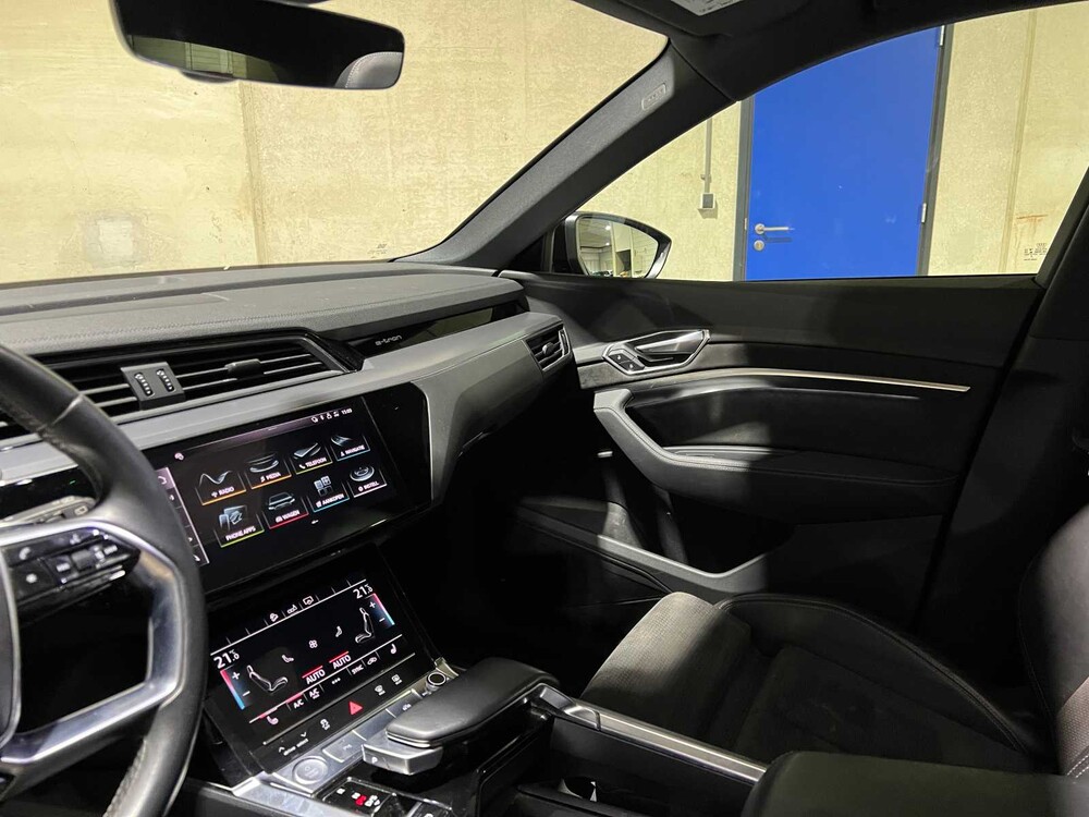 Audi e-tron 50 S-Line Quattro Launch Edition Black 71 kWh 313hp 2019, H-013-BN