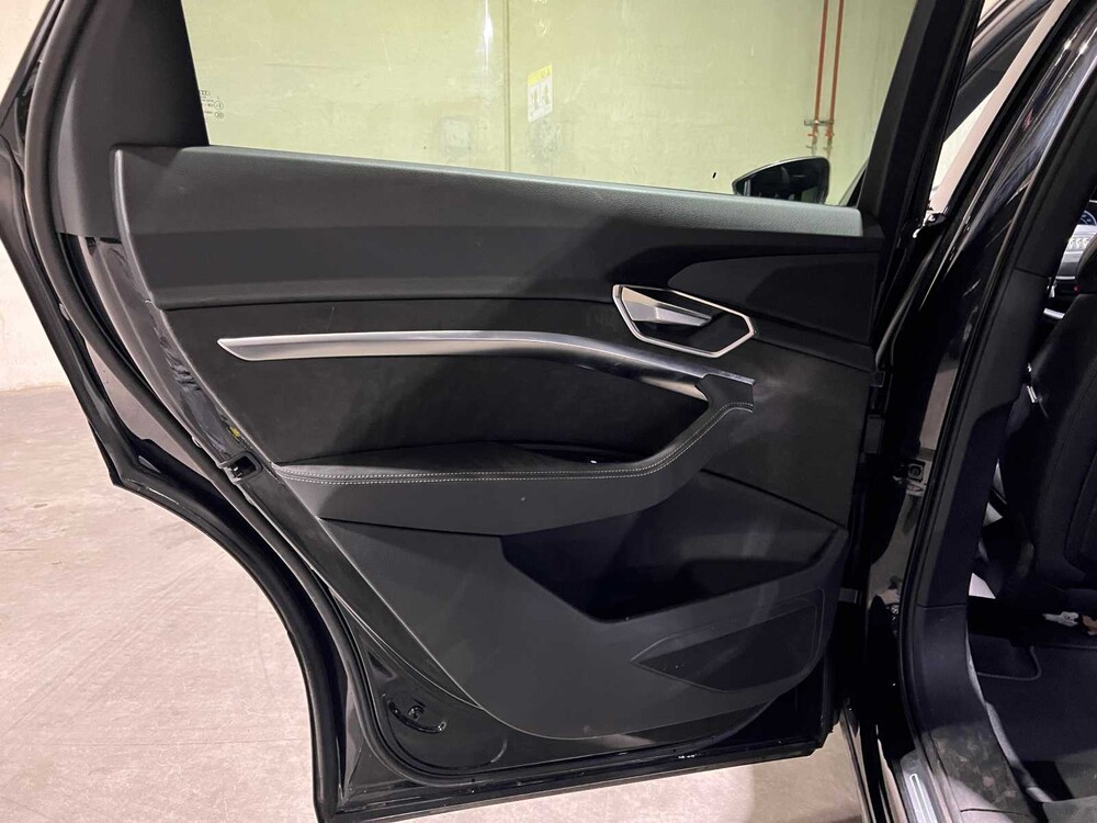 Audi e-tron 50 S-Line Quattro Launch Edition Black 71 kWh 313hp 2019, H-013-BN