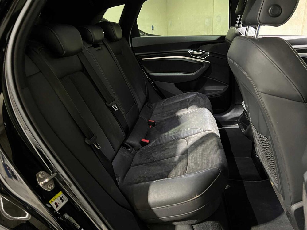Audi e-tron 50 S-Line Quattro Launch Edition Black 71 kWh 313hp 2019, H-013-BN