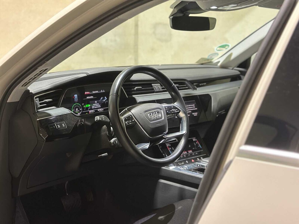 Audi e-tron 50 Quattro Business Edition 71 kWh 313pk 2020, J-746-HG