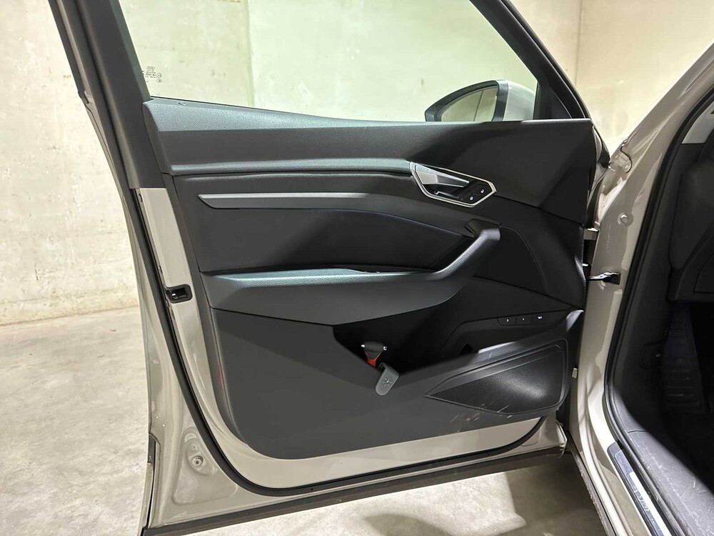 Audi e-tron 50 Quattro Business Edition 71 kWh 313pk 2020, J-746-HG