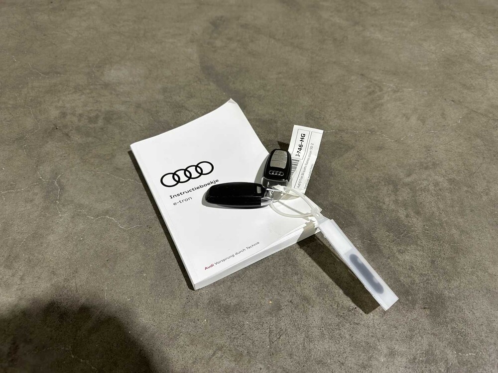 Audi e-tron 50 Quattro Business Edition 71 kWh 313pk 2020, J-746-HG