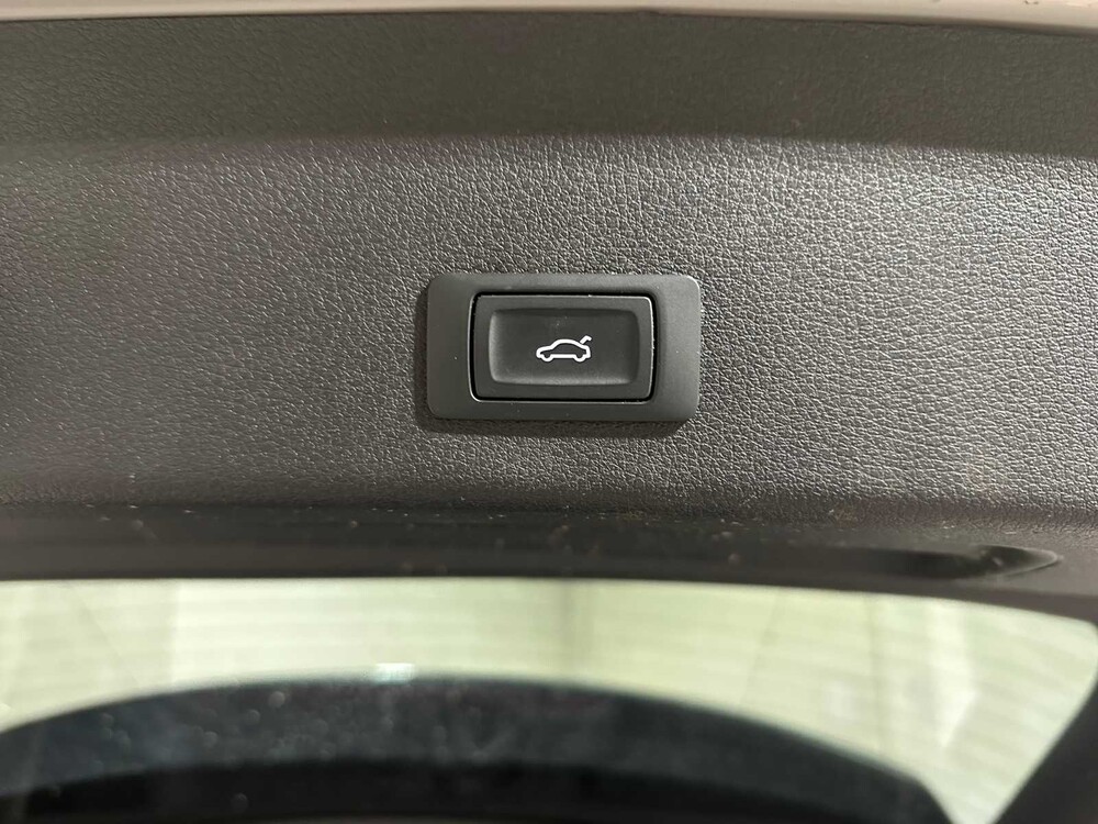 Audi e-tron 50 Quattro Business Edition 71 kWh 313pk 2020, J-746-HG