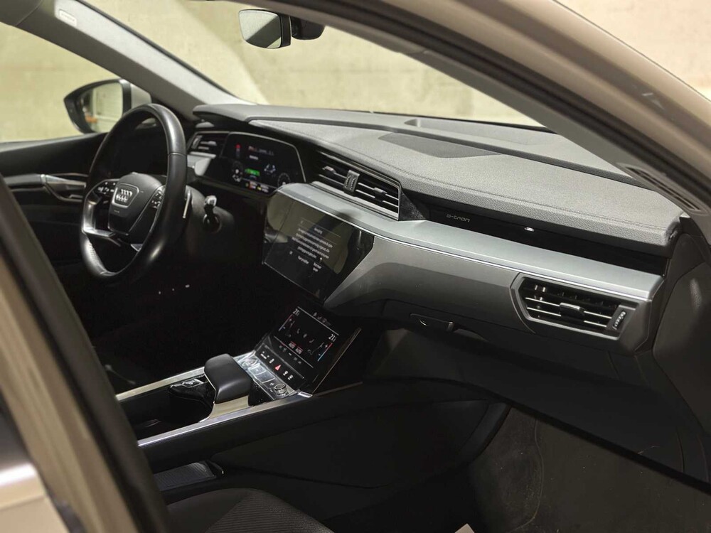 Audi e-tron 50 Quattro Business Edition 71 kWh 313pk 2020, J-746-HG