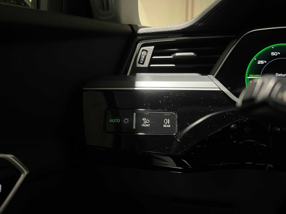 Audi e-tron 50 Quattro Business Edition 313hp 2020, J-470-FG