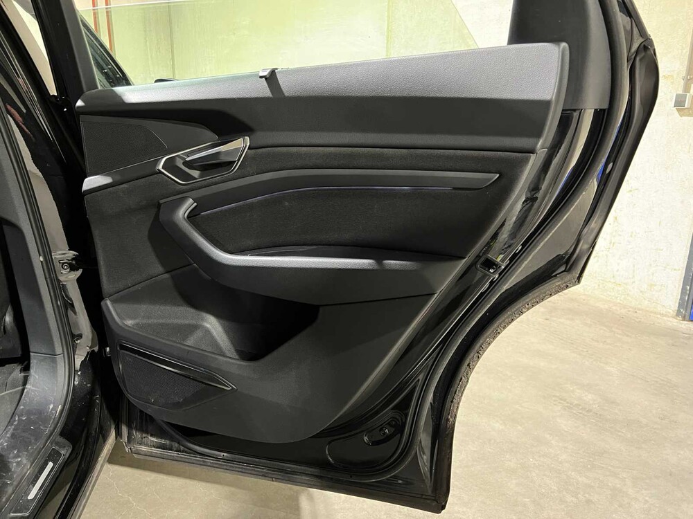 Audi e-tron 50 Quattro Business Edition 313hp 2020, J-470-FG