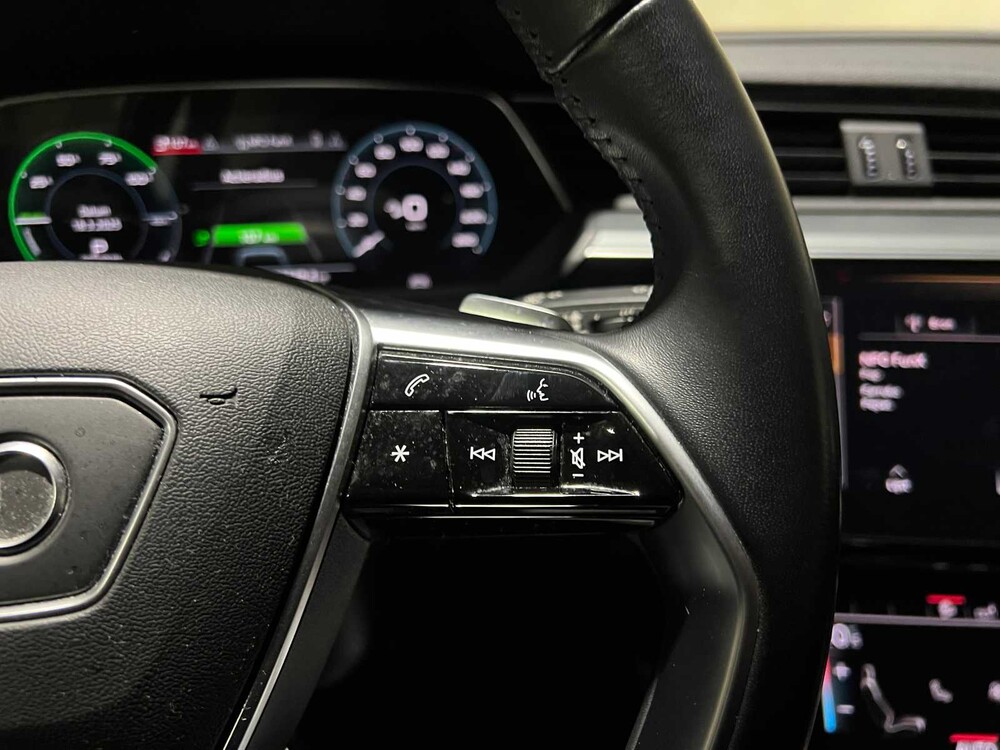 Audi e-tron 50 Quattro Business Edition 313hp 2020, J-470-FG