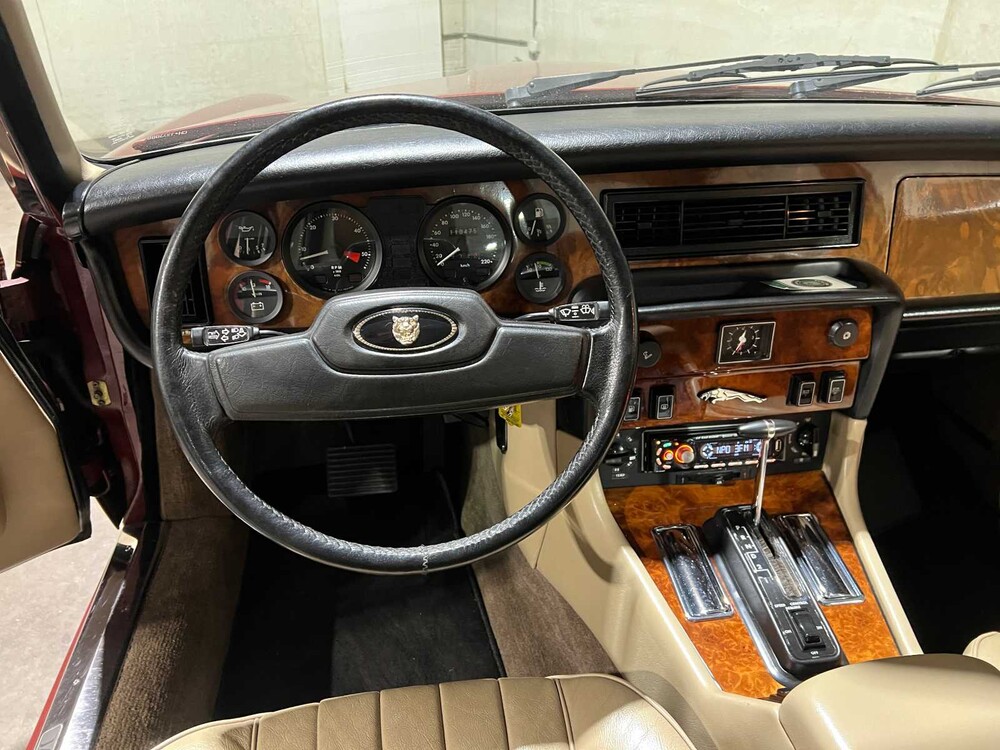 Jaguar Sovereign 4.2 Sovereign 206pk 1986, 49-DH-ZZ