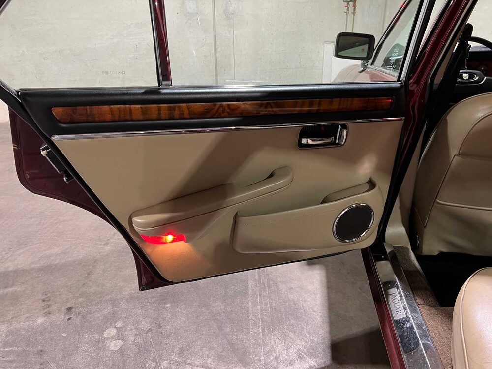 Jaguar Sovereign 4.2 Sovereign 206pk 1986, 49-DH-ZZ