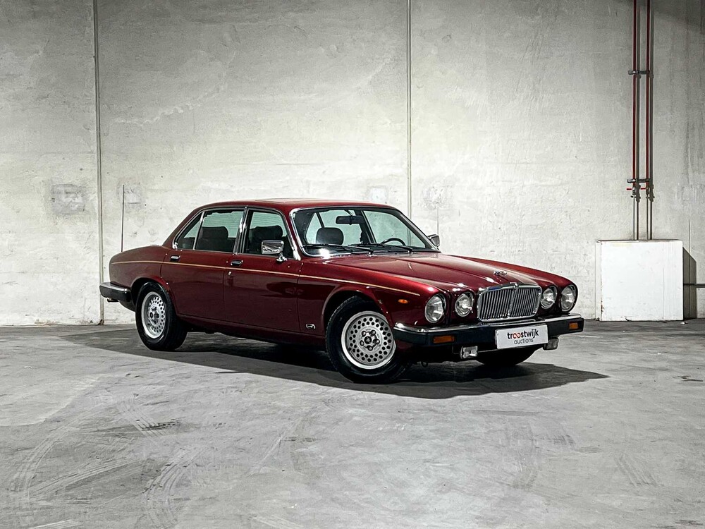 Jaguar Sovereign 4.2 Sovereign 206pk 1986, 49-DH-ZZ