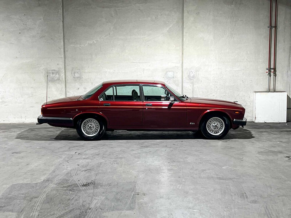 Jaguar Sovereign 4.2 Sovereign 206pk 1986, 49-DH-ZZ