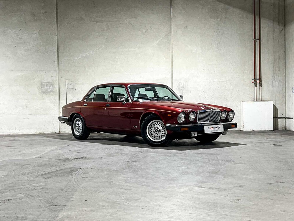Jaguar Sovereign 4.2 Sovereign 206pk 1986, 49-DH-ZZ