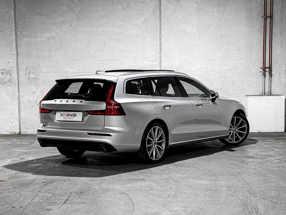 Volvo V60 2.0 T4 R-Design 190pk 2020, J-495-DH