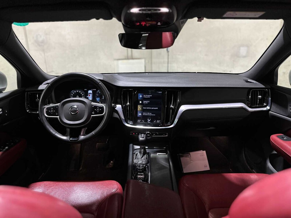 Volvo V60 2.0 T4 R-Design 190pk 2020, J-495-DH