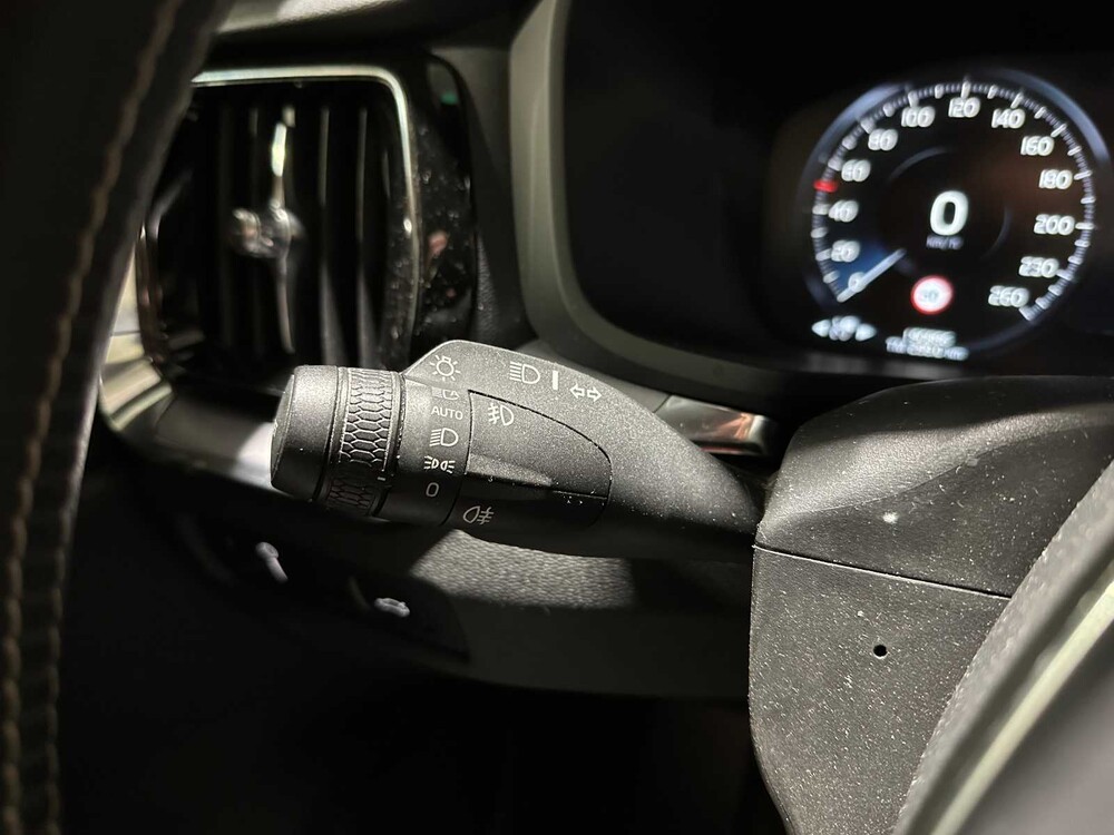 Volvo V60 2.0 T4 R-Design 190pk 2020, J-495-DH