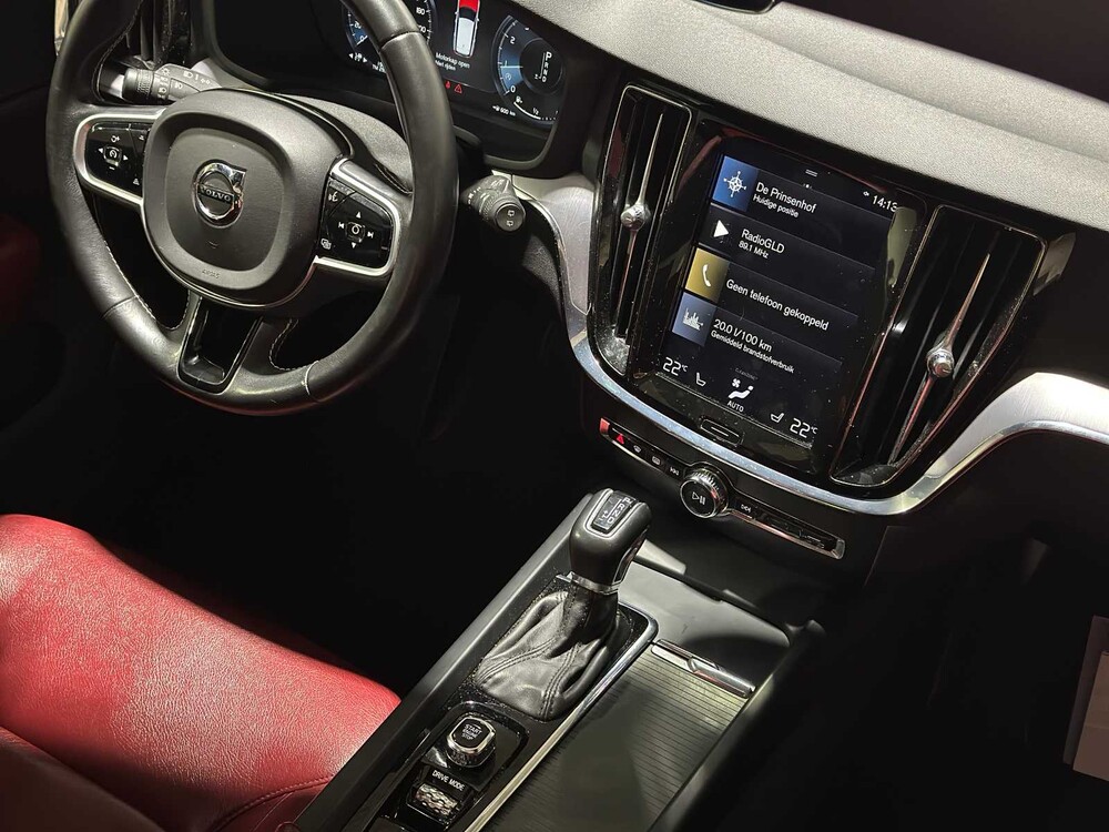 Volvo V60 2.0 T4 R-Design 190pk 2020, J-495-DH