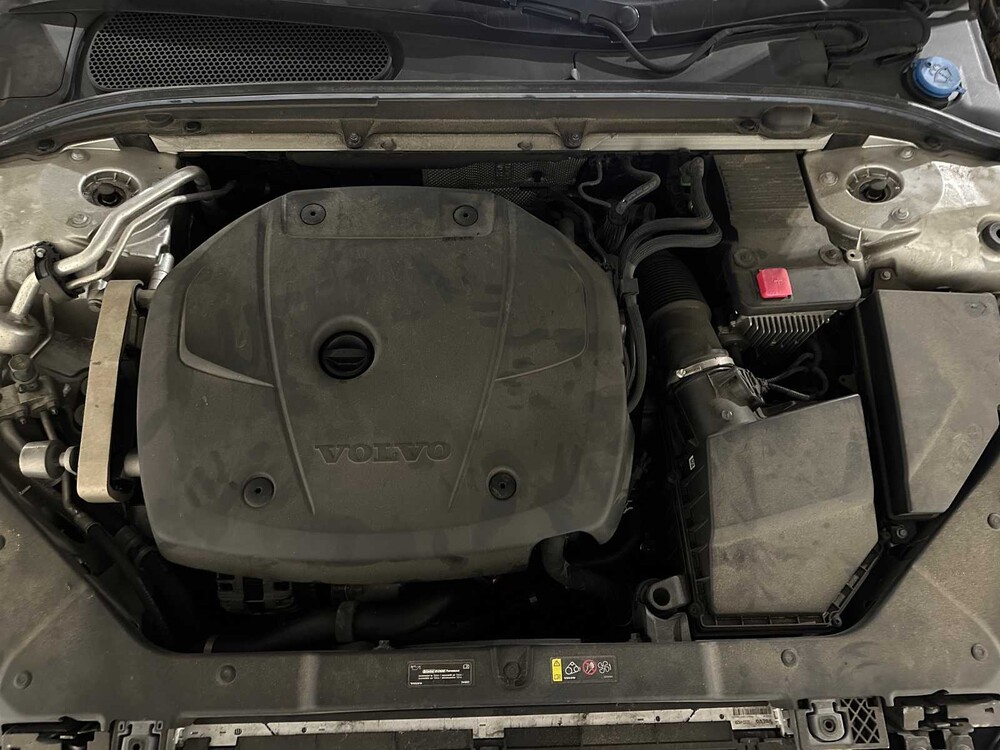 Volvo V60 2.0 T4 R-Design 190pk 2020, J-495-DH