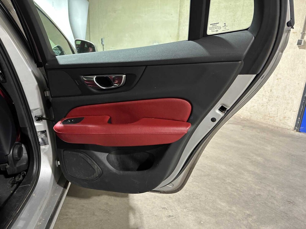 Volvo V60 2.0 T4 R-Design 190pk 2020, J-495-DH