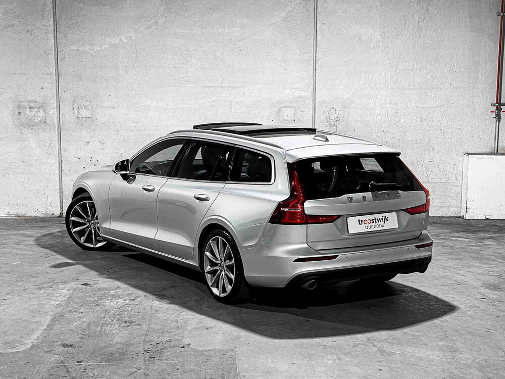 Volvo V60 2.0 T4 R-Design 190pk 2020, J-495-DH