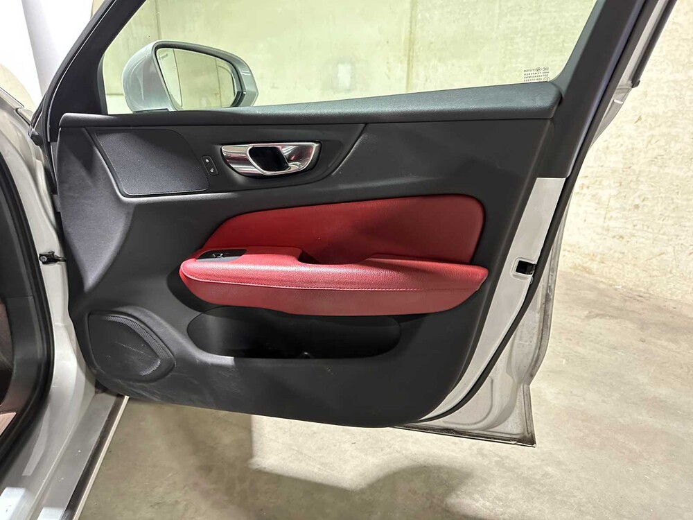 Volvo V60 2.0 T4 R-Design 190pk 2020, J-495-DH