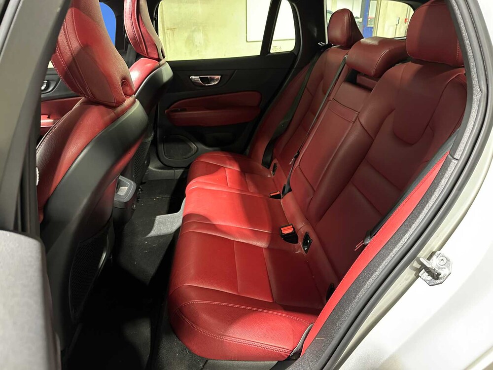 Volvo V60 2.0 T4 R-Design 190pk 2020, J-495-DH